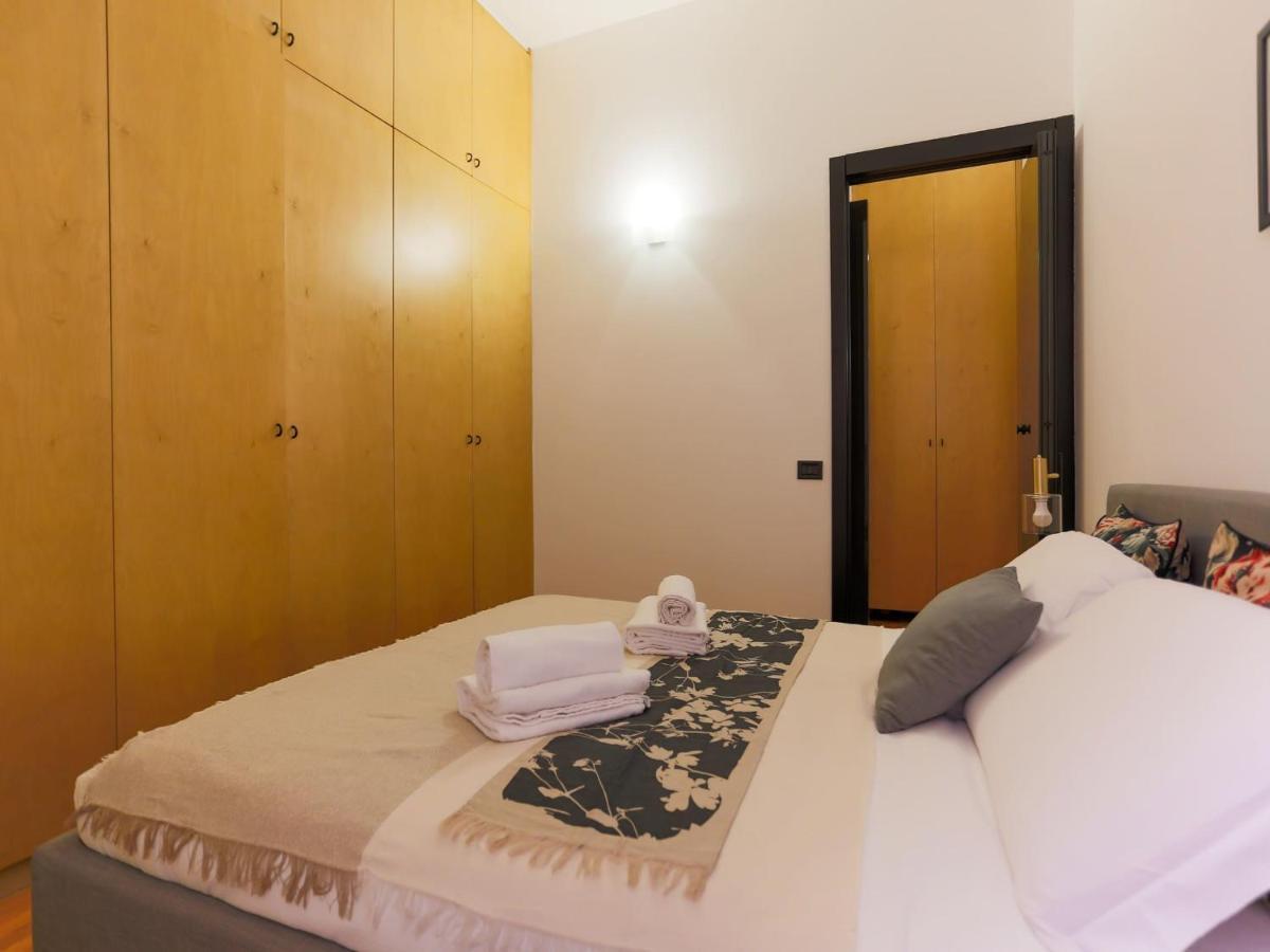 The Best Rent - Modern Apartment In The Center Milan Bagian luar foto
