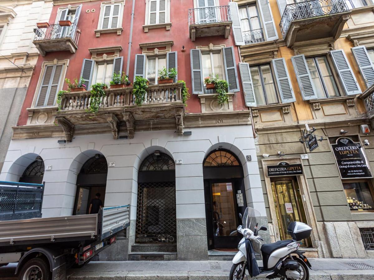 The Best Rent - Modern Apartment In The Center Milan Bagian luar foto